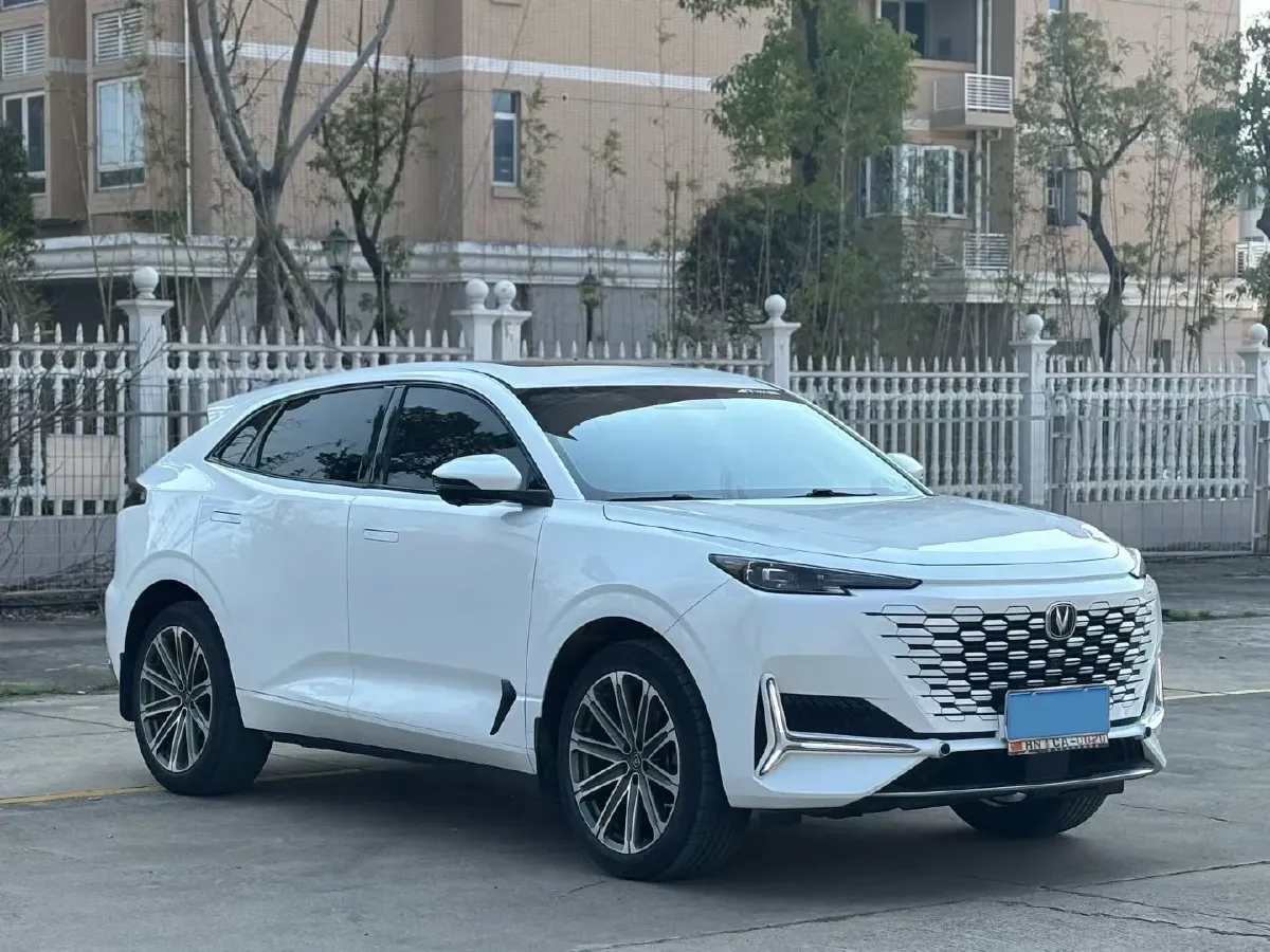 2021 ChangAn UNI-K 2.0T 233HP L4 8AT,autocango,china used car exporter,china ev exporter,chinese used car exporter,chinese used ev exporter