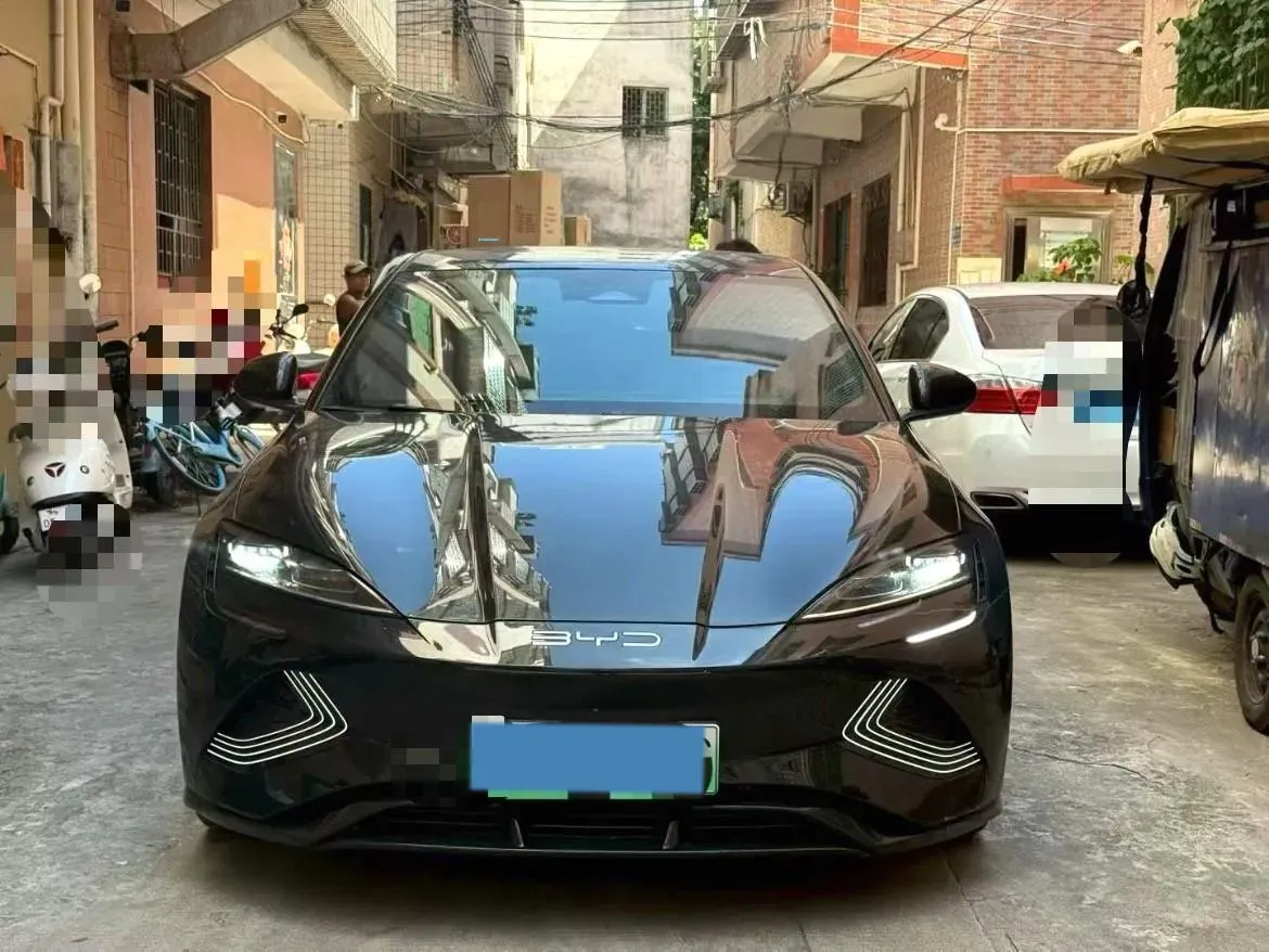 2022 AITO AITO M5 Range Extended 125HP REEV 40KWH,autocango,china used car exporter,china ev exporter,chinese used car exporter,chinese used ev exporter