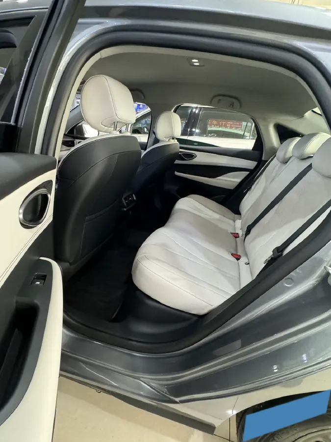 2025 BYD Seal05 DM-i 1.5L 101HP L4 E-CVT PHEV 7.68KWH,autocango,china used car exporter,china ev exporter,chinese used car exporter,chinese used ev exporter