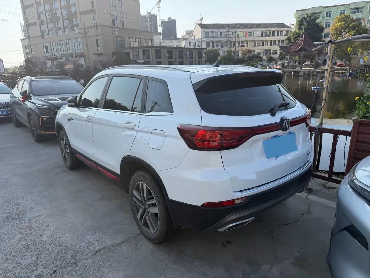 2022 ChangAn CS75 1.5T 180HP L4 7DCT,autocango,china used car exporter,china ev exporter,chinese used car exporter,chinese used ev exporter