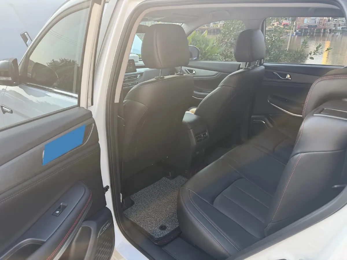 2022 ChangAn CS75 1.5T 180HP L4 7DCT,autocango,china used car exporter,china ev exporter,chinese used car exporter,chinese used ev exporter