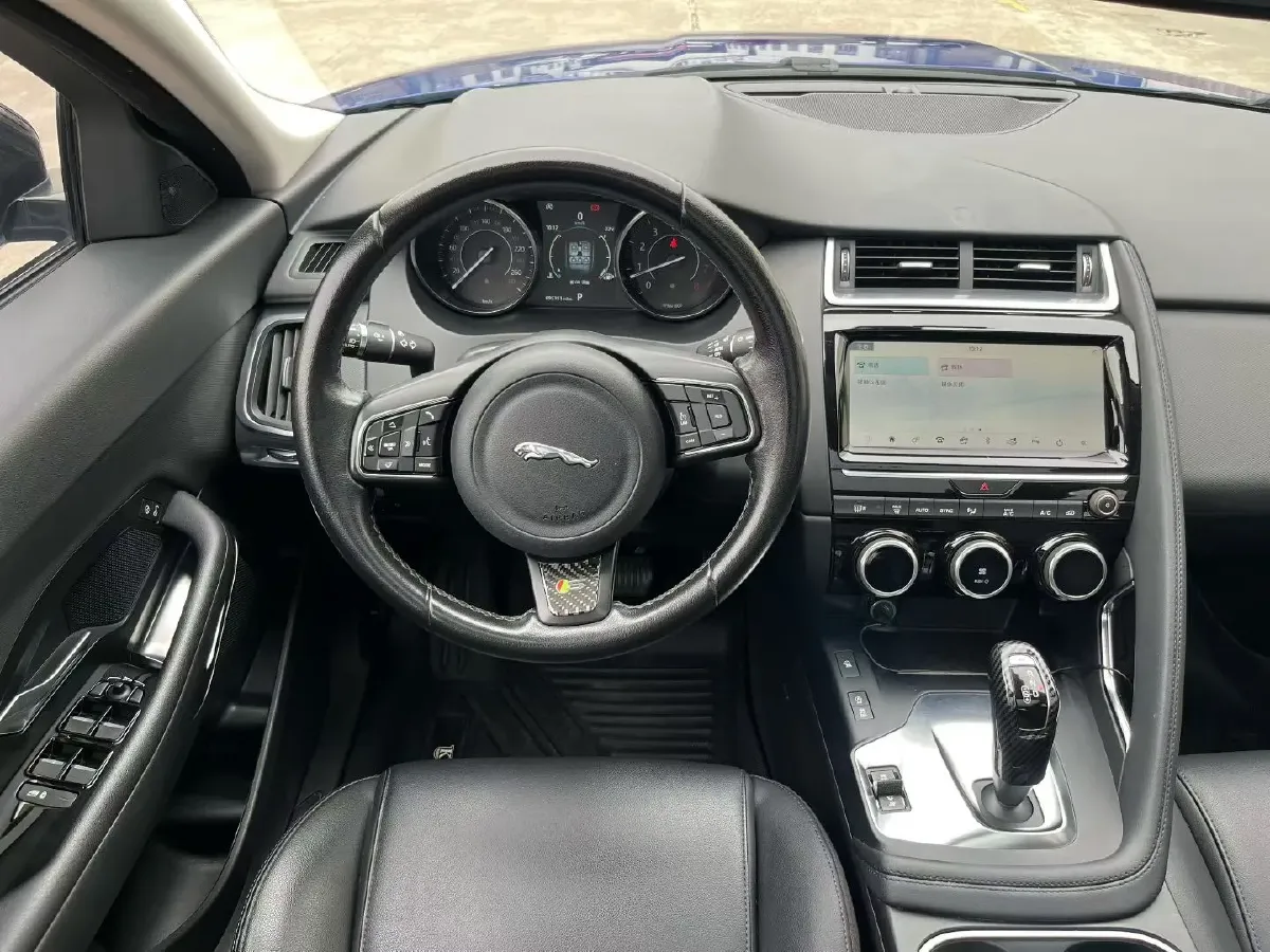 2018 Jaguar XEL 2.0T 200HP L4 8AT,autocango,china used car exporter,china ev exporter,chinese used car exporter,chinese used ev exporter
