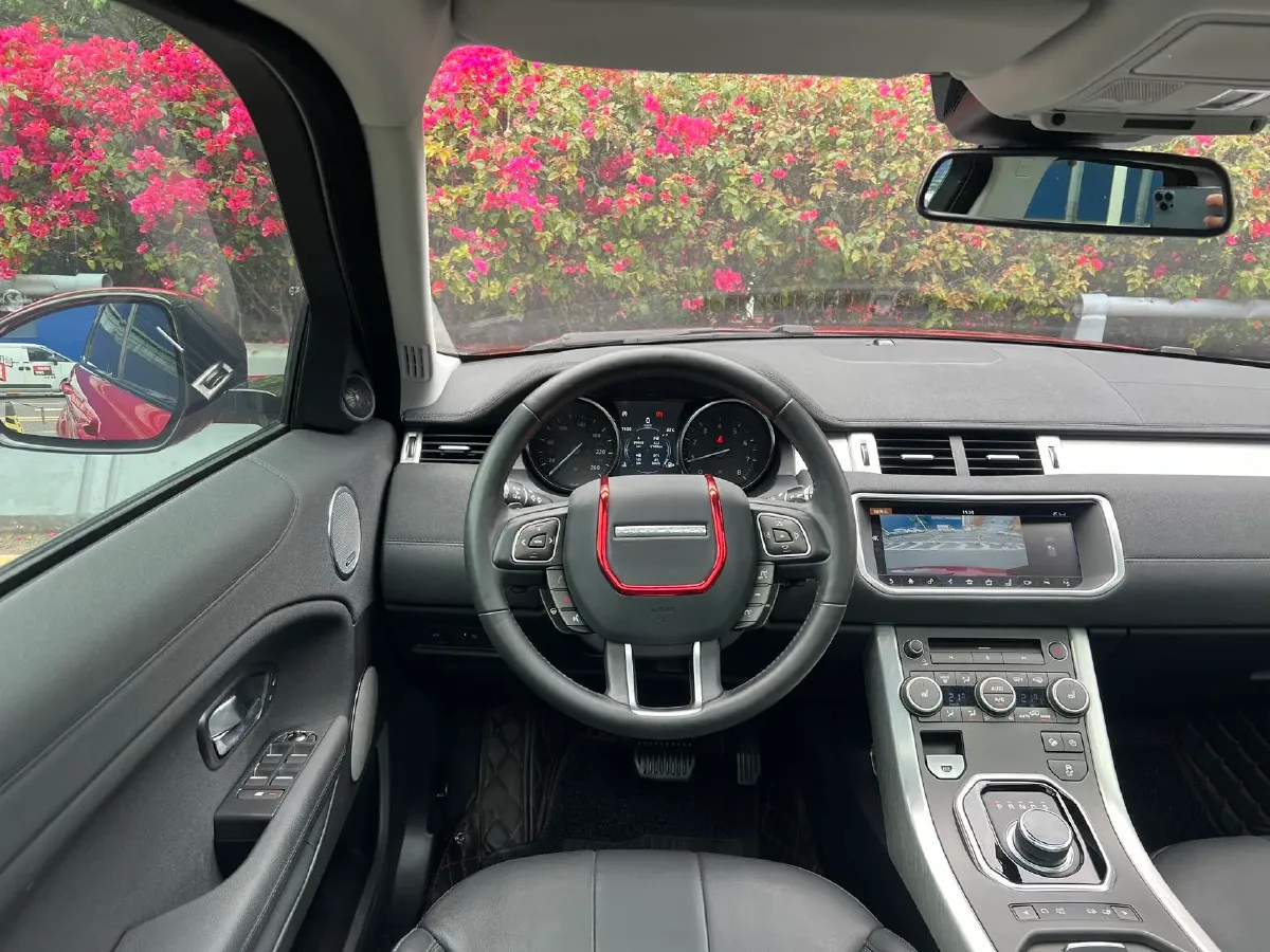 2018 Land Rover Range Rover Evoque 2.0T 241HP L4 9AT,autocango,china used car exporter,china ev exporter,chinese used car exporter,chinese used ev exporter