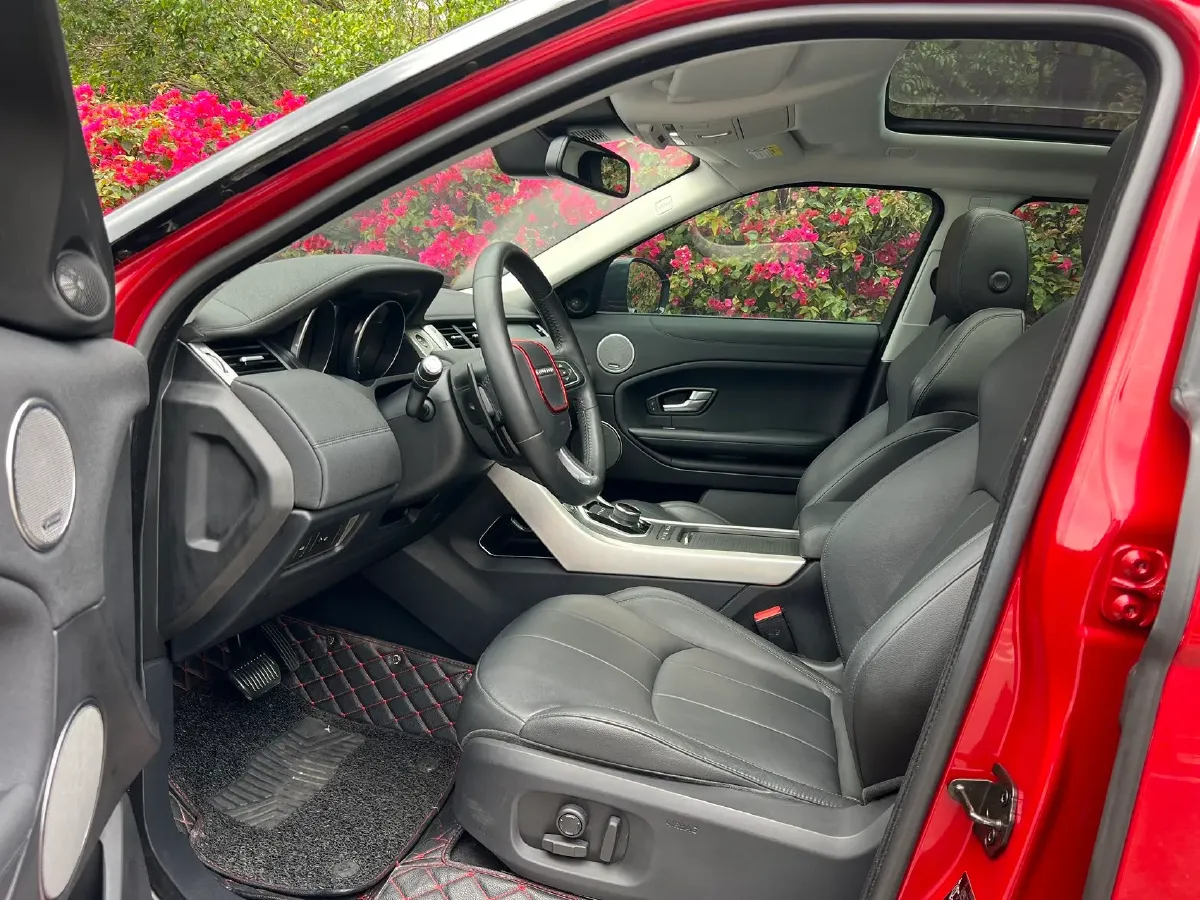 2018 Land Rover Range Rover Evoque 2.0T 241HP L4 9AT,autocango,china used car exporter,china ev exporter,chinese used car exporter,chinese used ev exporter