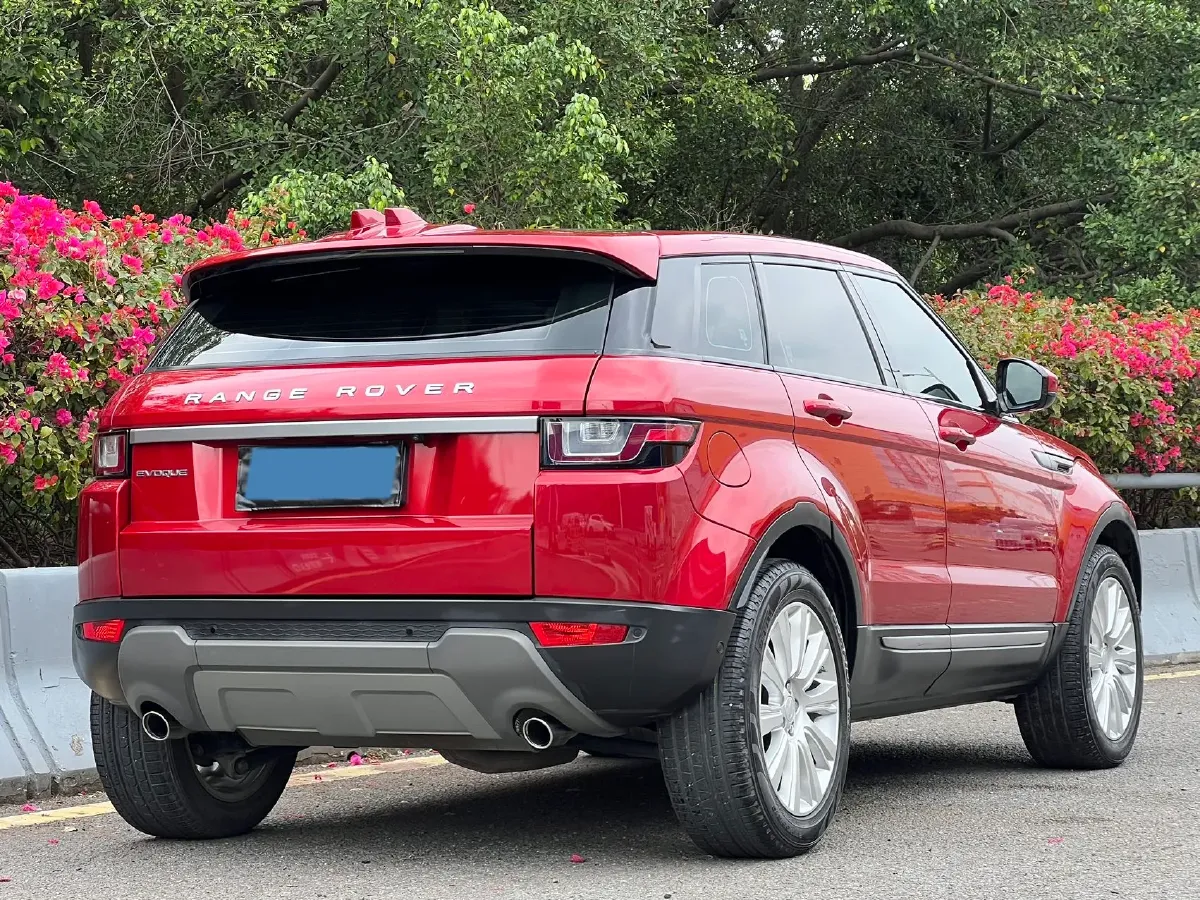 2018 Land Rover Range Rover Evoque 2.0T 241HP L4 9AT,autocango,china used car exporter,china ev exporter,chinese used car exporter,chinese used ev exporter