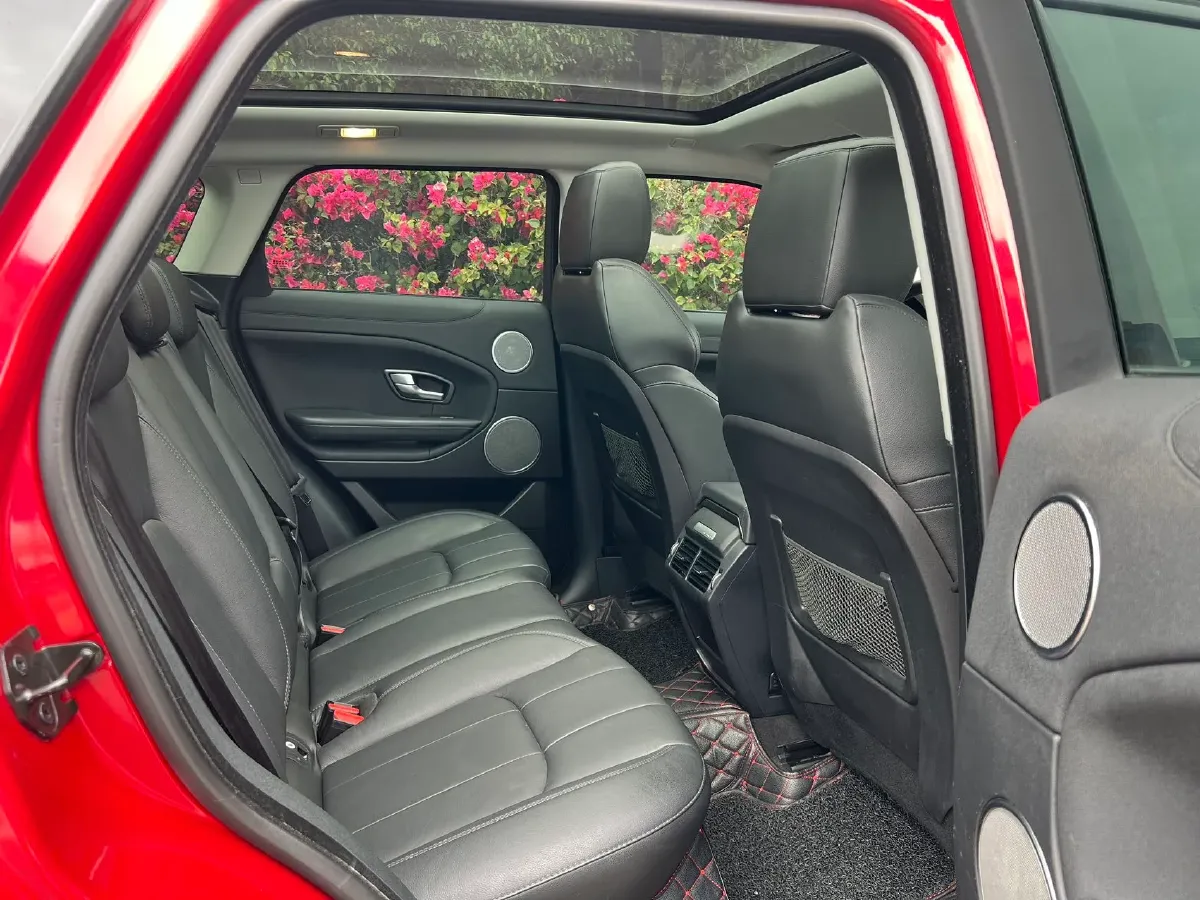 2018 Land Rover Range Rover Evoque 2.0T 241HP L4 9AT,autocango,china used car exporter,china ev exporter,chinese used car exporter,chinese used ev exporter