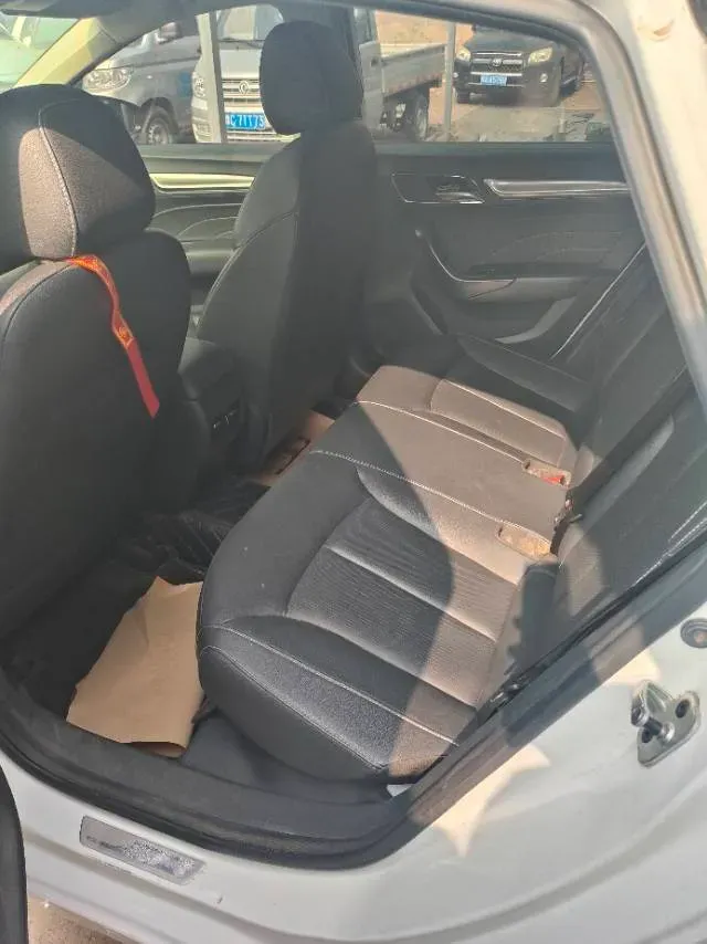 2020 Roewe i6 MAX 1.5T 173HP L4 7DCT,autocango,china used car exporter,china ev exporter,chinese used car exporter,chinese used ev exporter