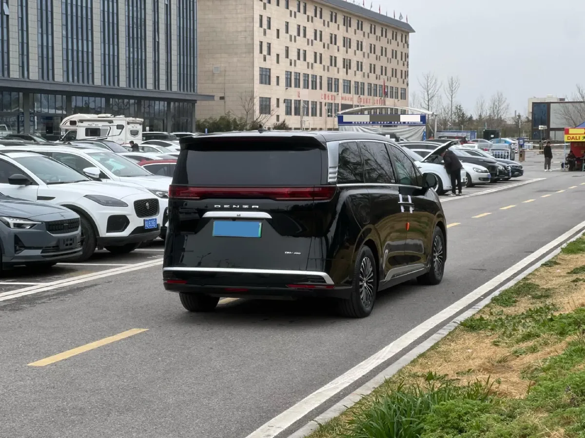 2024 Denza D9 1.5T 139HP L4 E-CVT PHEV 40KWH,autocango,china used car exporter,china ev exporter,chinese used car exporter,chinese used ev exporter