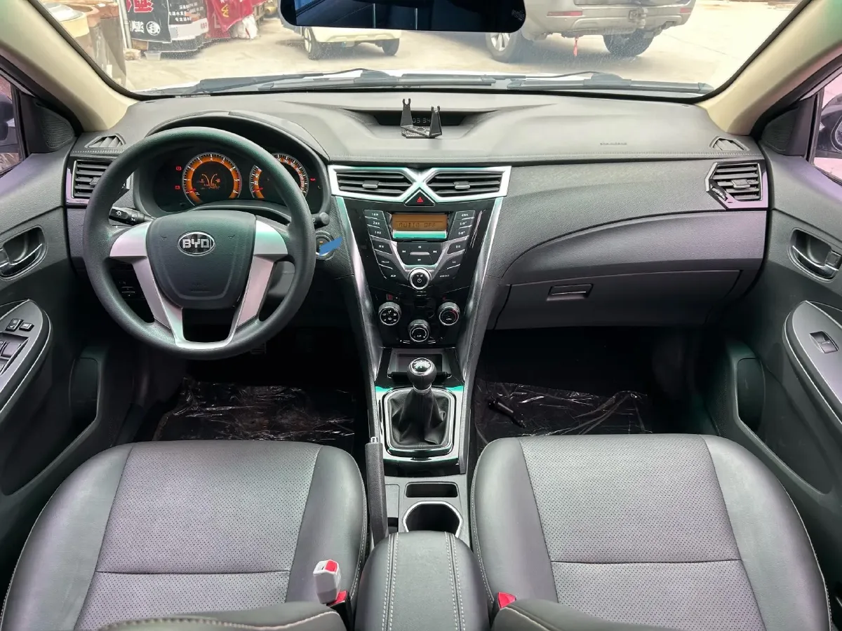 2020 BYD F3 1.5L 109HP L4 5MT,autocango,china used car exporter,china ev exporter,chinese used car exporter,chinese used ev exporter