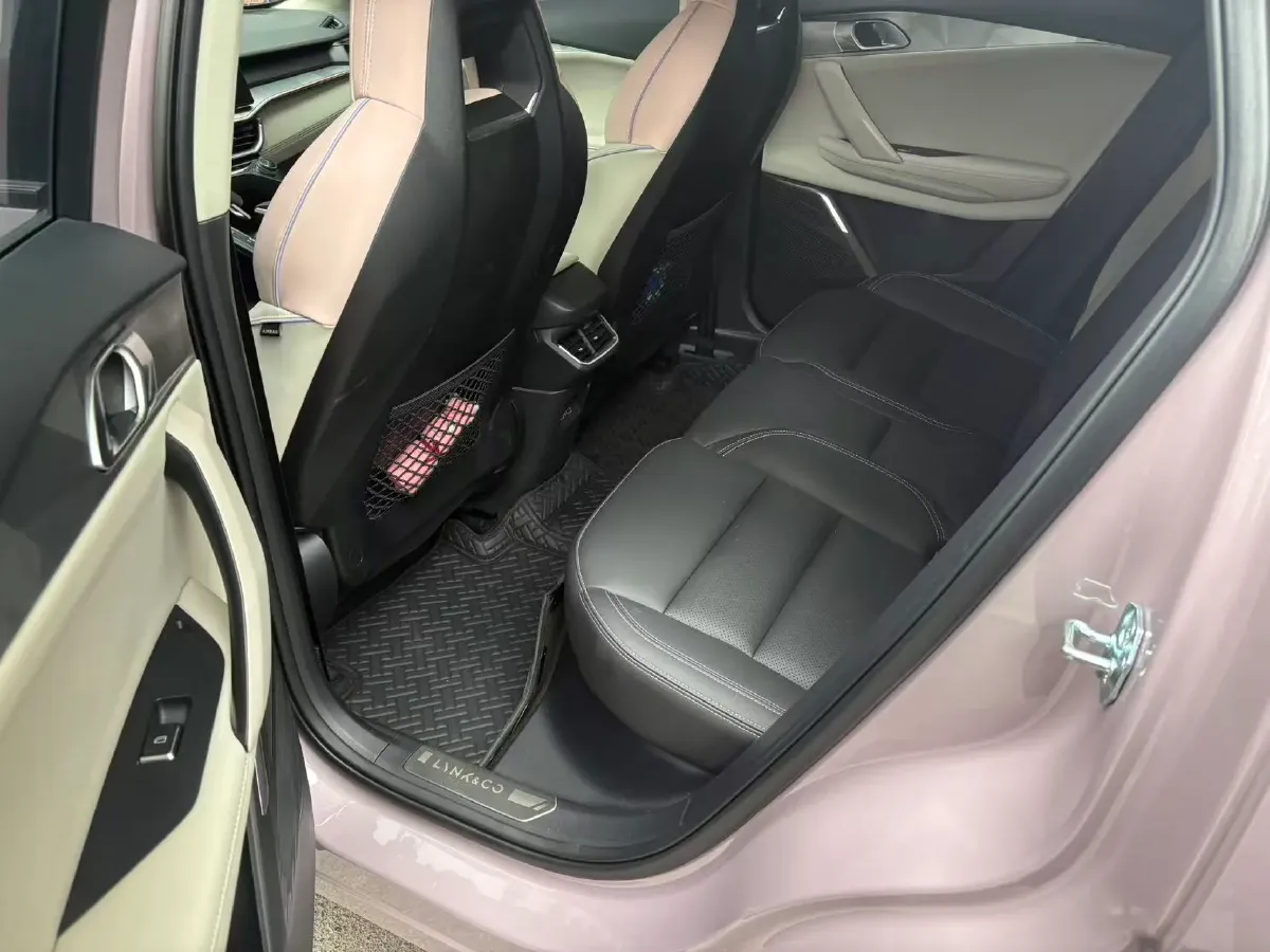 2025 LYNK&CO 06 1.5T 181HP L4 7DCT,autocango,china used car exporter,china ev exporter,chinese used car exporter,chinese used ev exporter