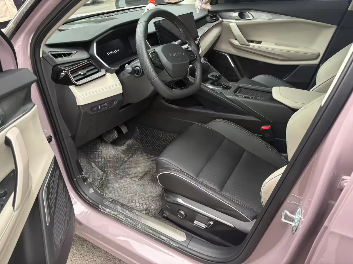 2025 LYNK&CO 06 1.5T 181HP L4 7DCT,autocango,china used car exporter,china ev exporter,chinese used car exporter,chinese used ev exporter