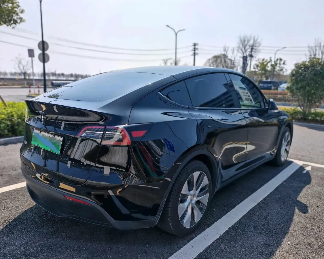 2022 Tesla Model Y BEV 60KWH,autocango,china used car exporter,china ev exporter,chinese used car exporter,chinese used ev exporter