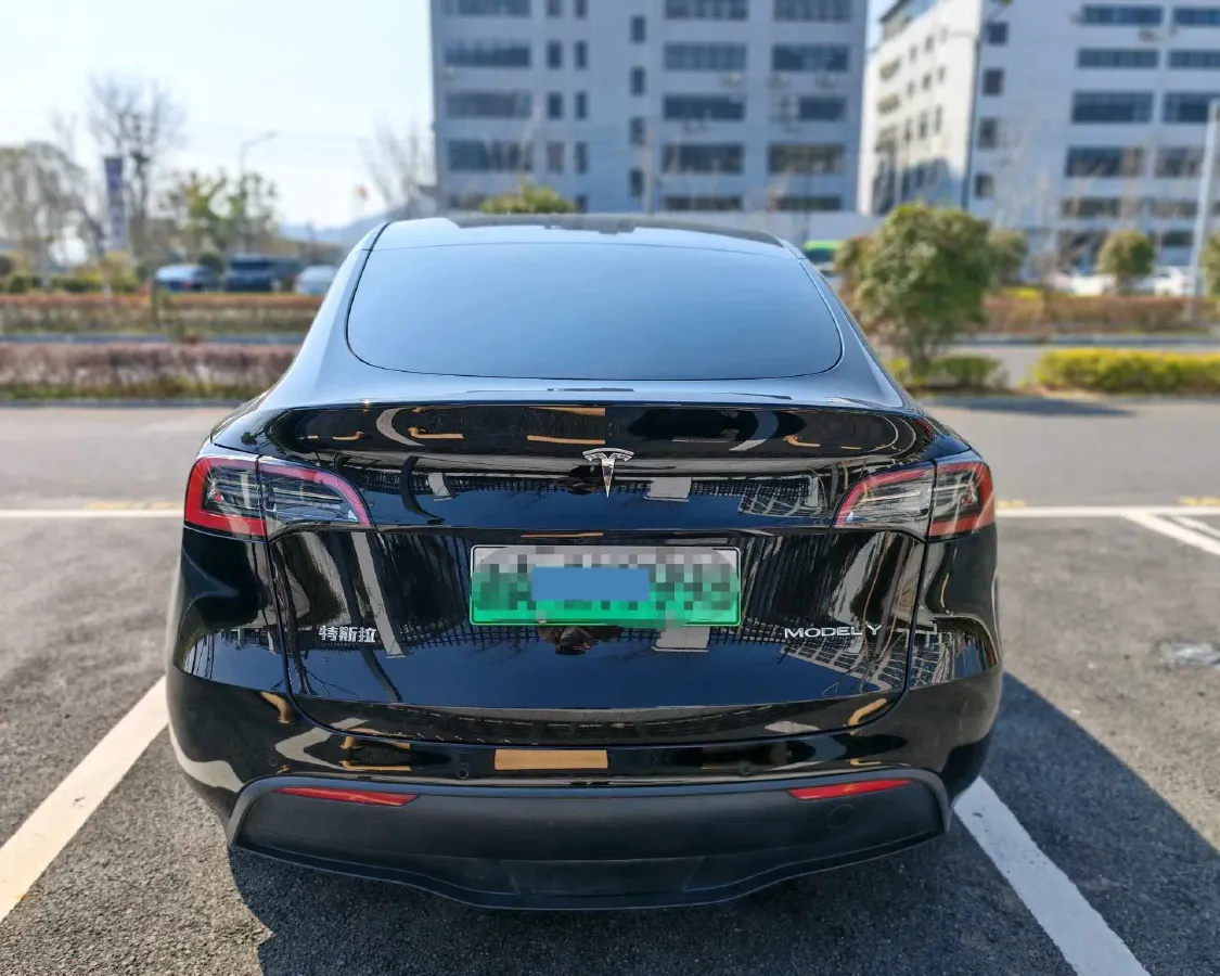 2022 Tesla Model Y BEV 60KWH,autocango,china used car exporter,china ev exporter,chinese used car exporter,chinese used ev exporter