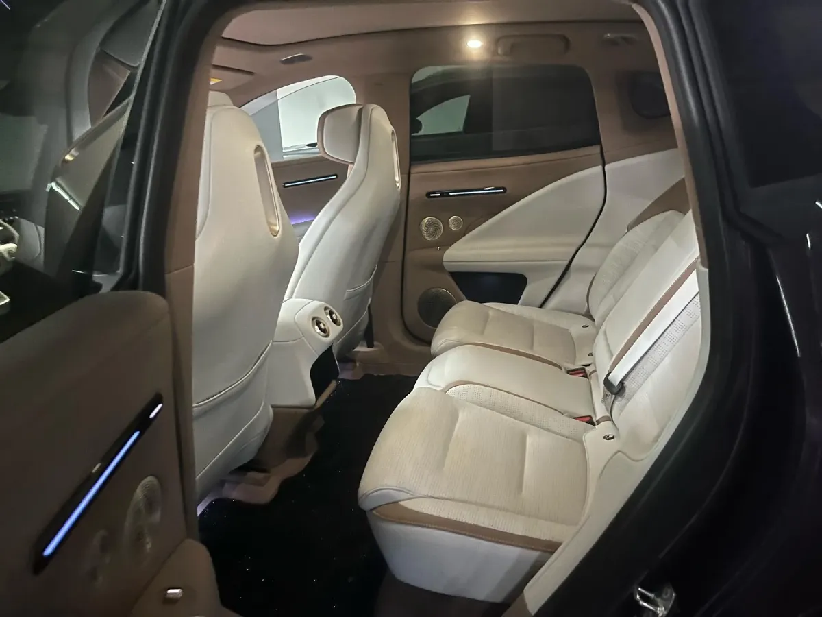 2024 Avatr 07 1.5T 156HP L4 REEV 39.05KWH,autocango,china used car exporter,china ev exporter,chinese used car exporter,chinese used ev exporter