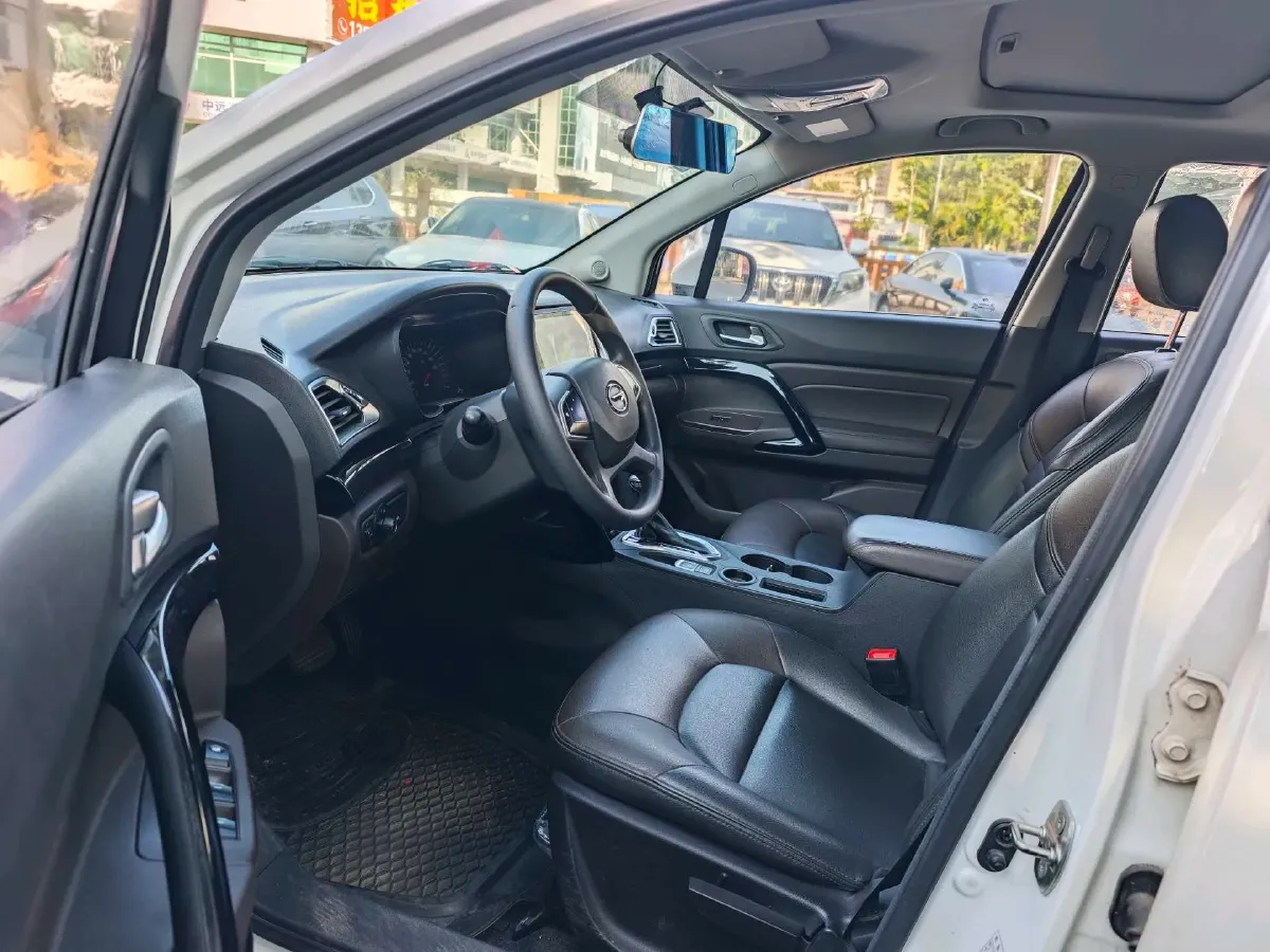 2016 GAC Trumpchi GS4 1.5T 152HP L4 7DCT,autocango,china used car exporter,china ev exporter,chinese used car exporter,chinese used ev exporter