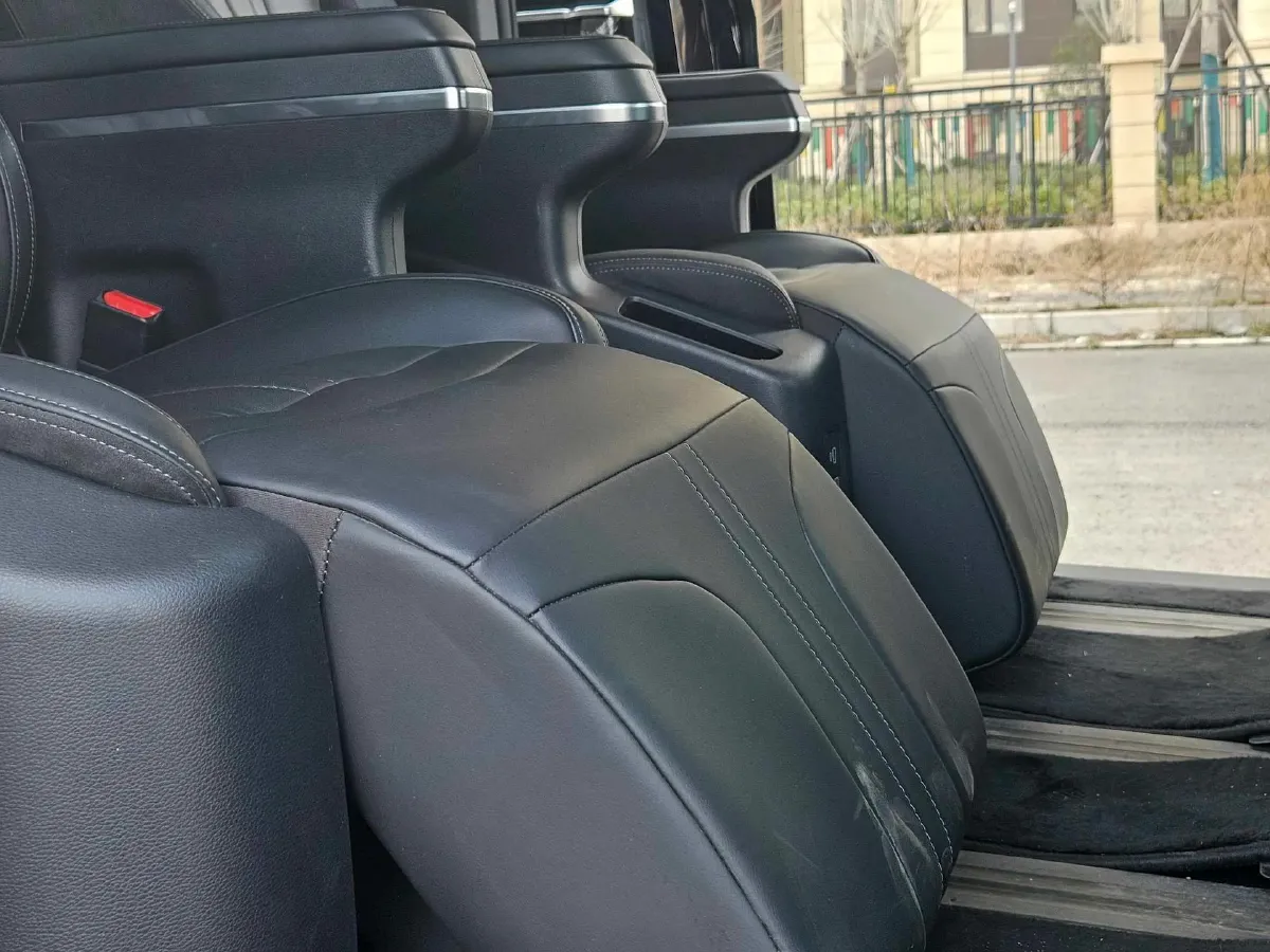 2024 HongQi HQ9 2.0T 163HP L4 1DHT PHEV 20.14KWH,autocango,china used car exporter,china ev exporter,chinese used car exporter,chinese used ev exporter