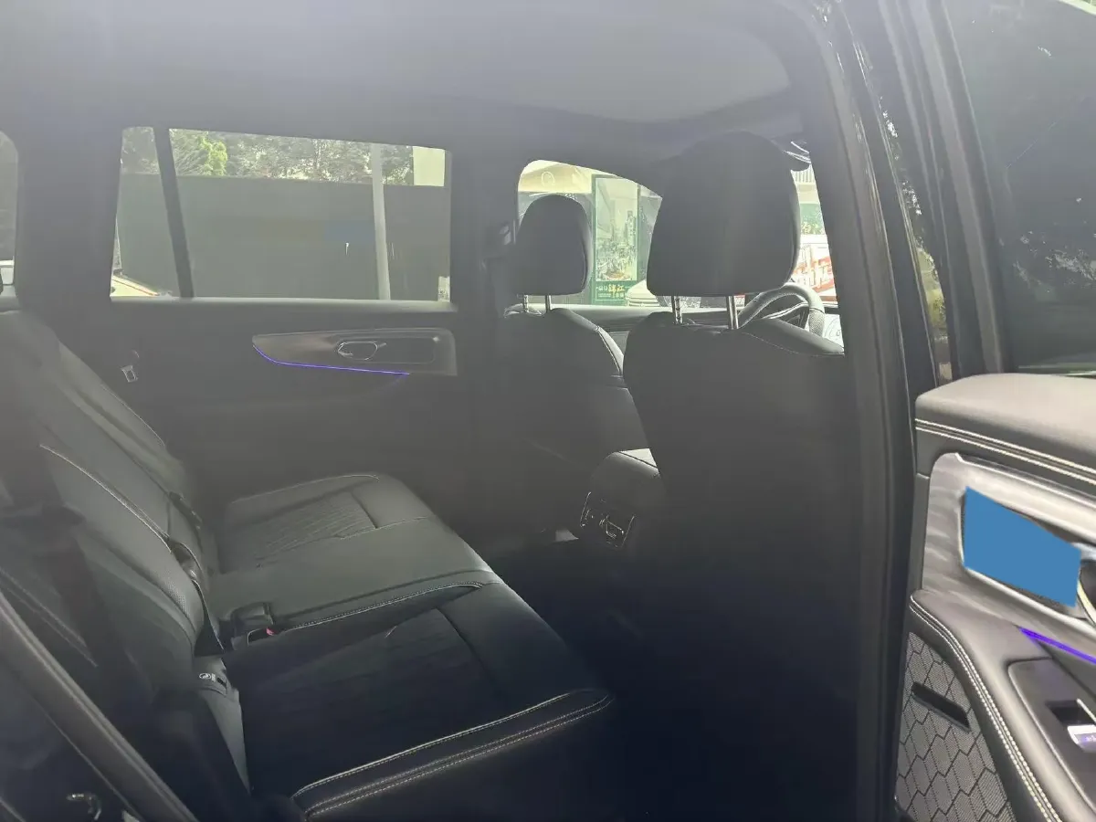 2025 GAC Trumpchi GS8 2.0T 252HP L4 8AT,autocango,china used car exporter,china ev exporter,chinese used car exporter,chinese used ev exporter