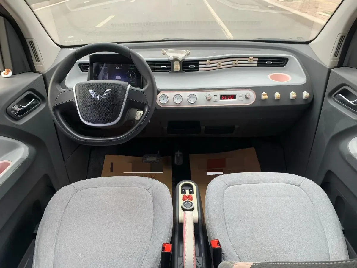 2020 WuLing HongGuang MINI EV BEV 9.3KWH,autocango,china used car exporter,china ev exporter,chinese used car exporter,chinese used ev exporter