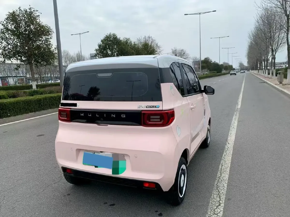 2020 WuLing HongGuang MINI EV BEV 9.3KWH,autocango,china used car exporter,china ev exporter,chinese used car exporter,chinese used ev exporter