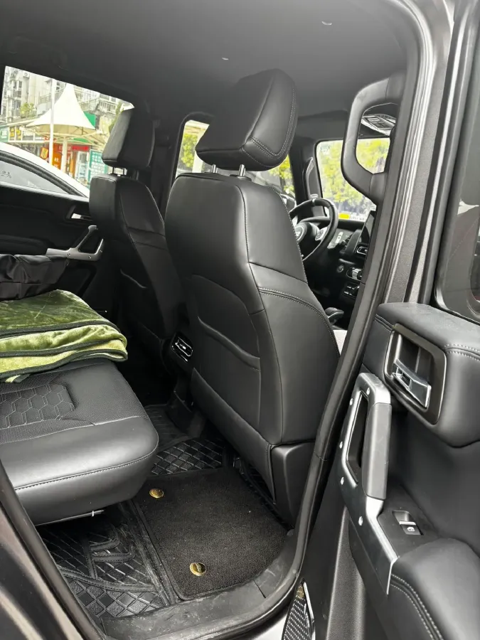 2024 212 212 T01 2.0T 252HP L4 8AT,autocango,china used car exporter,china ev exporter,chinese used car exporter,chinese used ev exporter