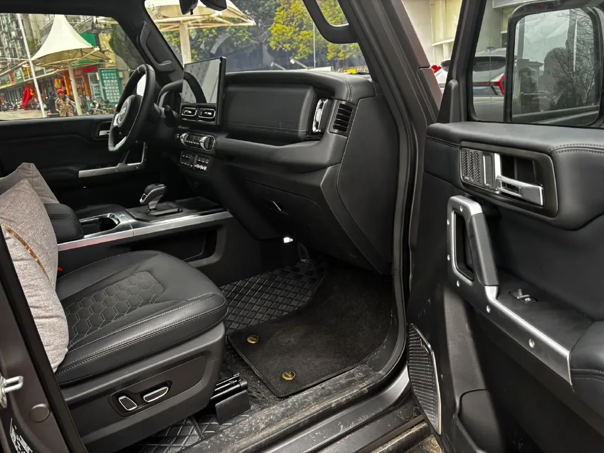 2024 212 212 T01 2.0T 252HP L4 8AT,autocango,china used car exporter,china ev exporter,chinese used car exporter,chinese used ev exporter