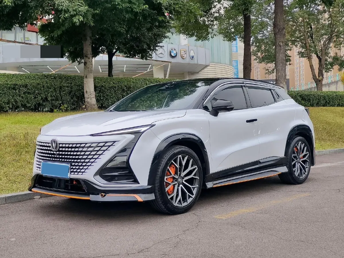 2022 ChangAn UNI-T 1.5T 188HP L4 7DCT,autocango,china used car exporter,china ev exporter,chinese used car exporter,chinese used ev exporter