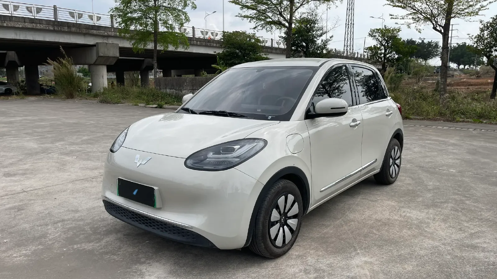 2024 WuLing BinGuo BEV 31.9KWH,autocango,china used car exporter,china ev exporter,chinese used car exporter,chinese used ev exporter