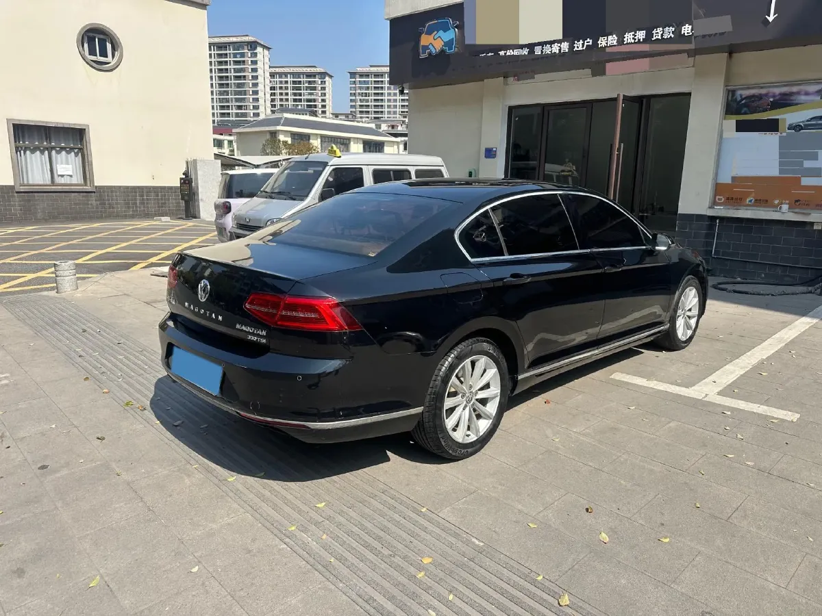 2018 Volkswagen Magotan 1.8T 180HP L4 7DCT,autocango,china used car exporter,china ev exporter,chinese used car exporter,chinese used ev exporter
