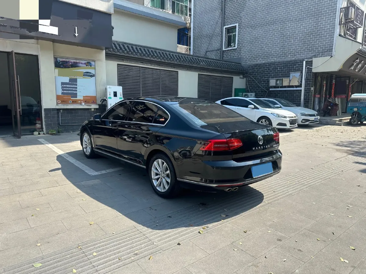 2018 Volkswagen Magotan 1.8T 180HP L4 7DCT,autocango,china used car exporter,china ev exporter,chinese used car exporter,chinese used ev exporter
