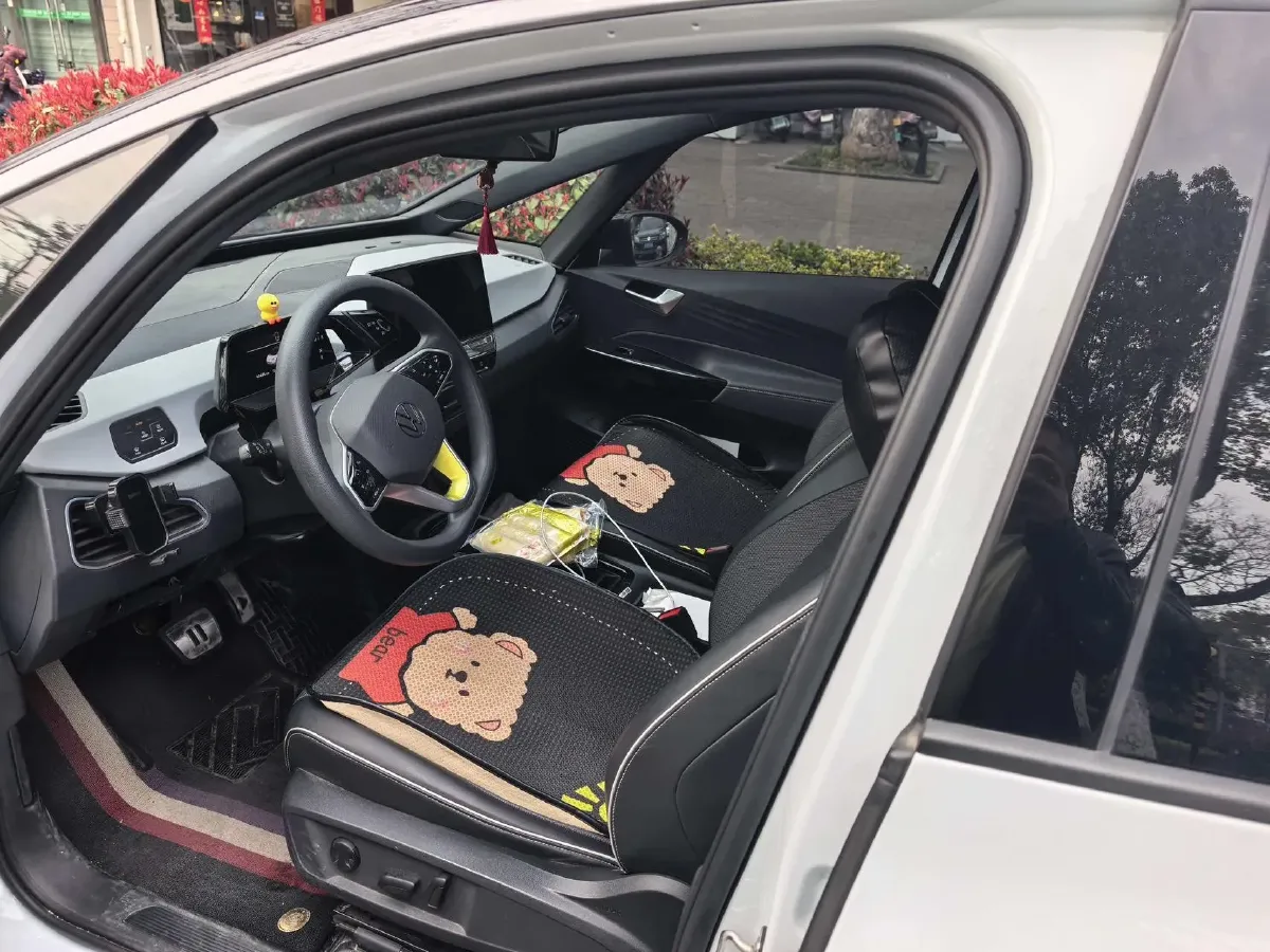 2023 Volkswagen ID.3 BEV 52.8KWH,autocango,china used car exporter,china ev exporter,chinese used car exporter,chinese used ev exporter