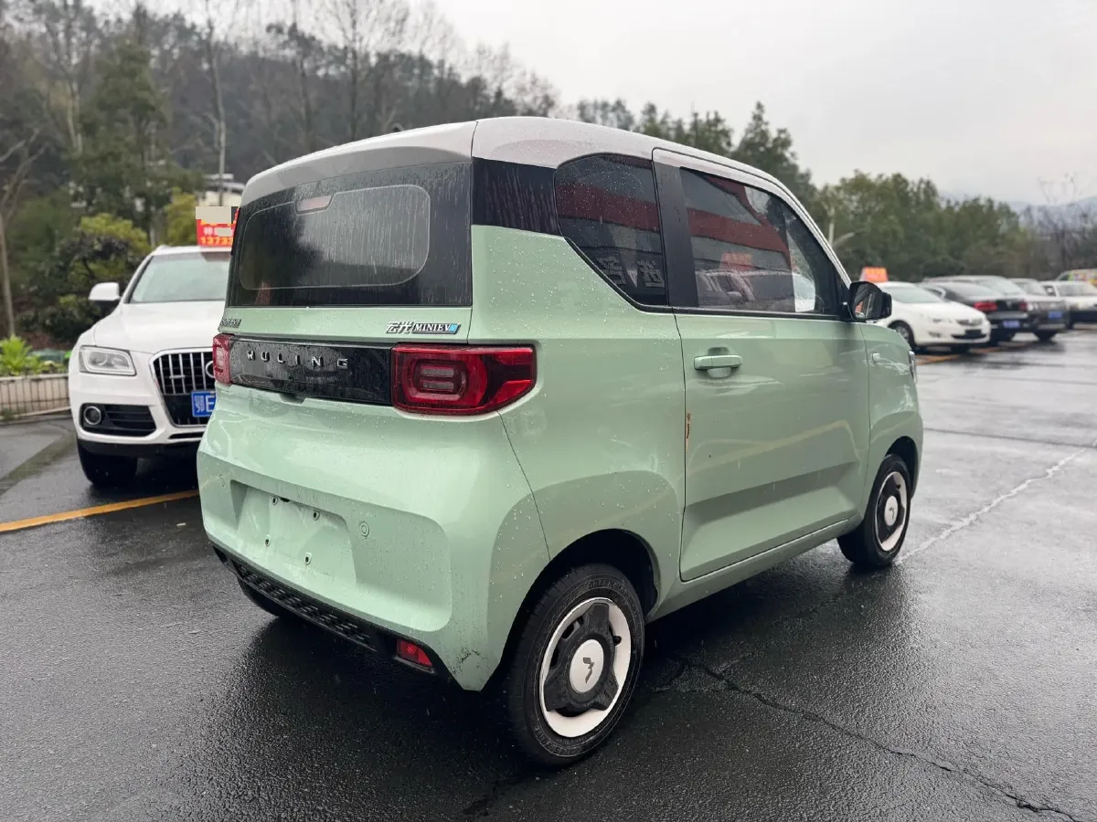 2020 WuLing HongGuang MINI EV BEV 9.3KWH,autocango,china used car exporter,china ev exporter,chinese used car exporter,chinese used ev exporter