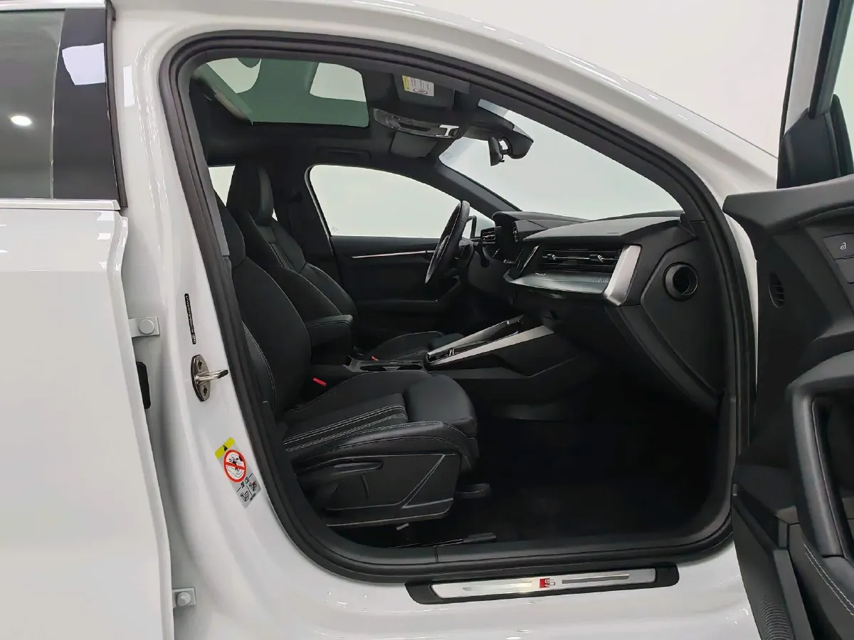 2023 Audi A3 1.4T 150HP L4 7DCT,autocango,china used car exporter,china ev exporter,chinese used car exporter,chinese used ev exporter