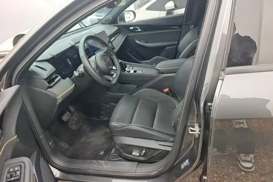 2023 MAXUS G50 1.5T 181HP L4 7DCT,autocango,china used car exporter,china ev exporter,chinese used car exporter,chinese used ev exporter