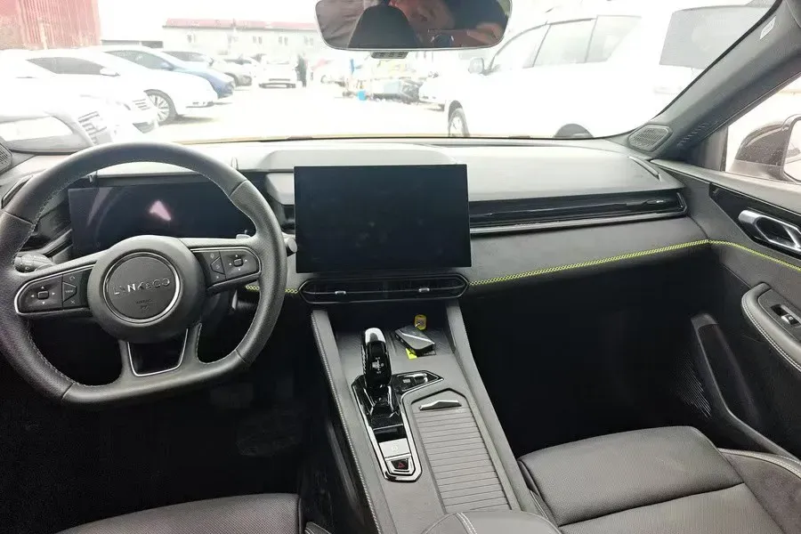 2023 MAXUS G50 1.5T 181HP L4 7DCT,autocango,china used car exporter,china ev exporter,chinese used car exporter,chinese used ev exporter