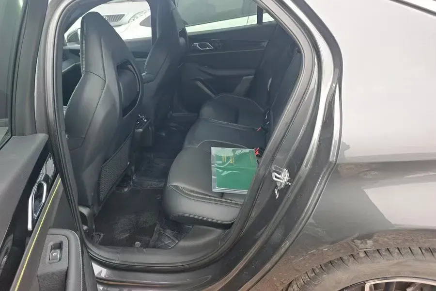 2023 MAXUS G50 1.5T 181HP L4 7DCT,autocango,china used car exporter,china ev exporter,chinese used car exporter,chinese used ev exporter