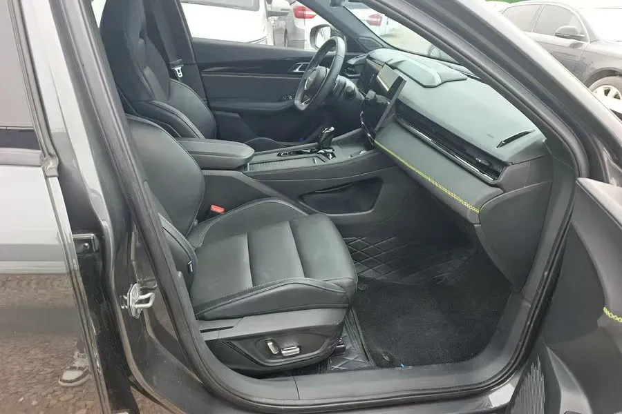 2023 MAXUS G50 1.5T 181HP L4 7DCT,autocango,china used car exporter,china ev exporter,chinese used car exporter,chinese used ev exporter