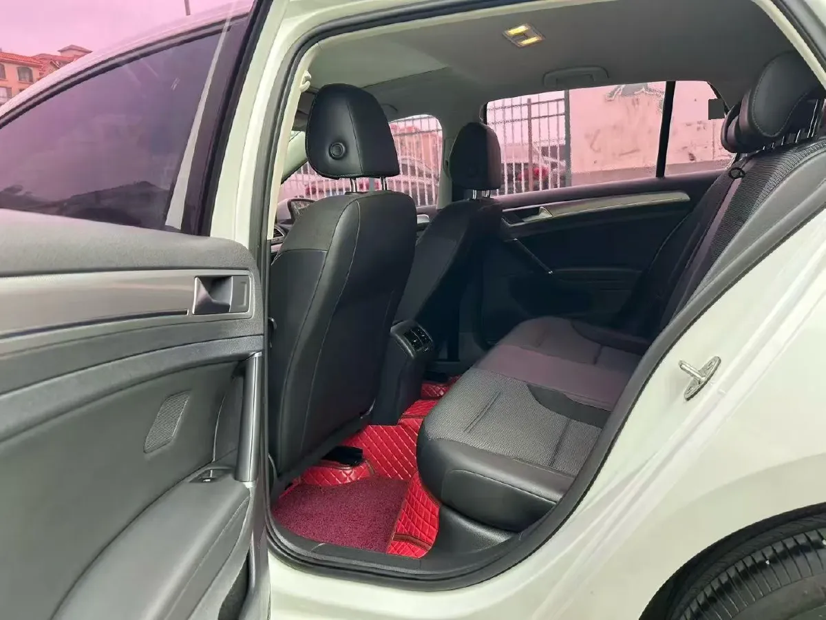 2018 Volkswagen Golf 1.4T 131HP L4 7DCT,autocango,china used car exporter,china ev exporter,chinese used car exporter,chinese used ev exporter