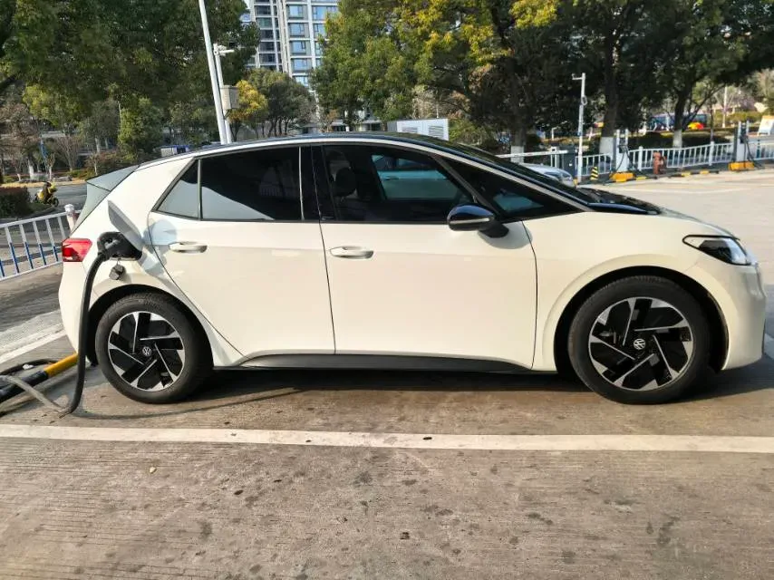 2024 Volkswagen ID.3 BEV 52.8KWH,autocango,china used car exporter,china ev exporter,chinese used car exporter,chinese used ev exporter