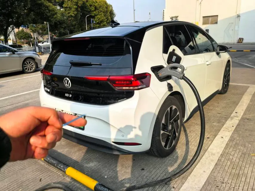 2024 Volkswagen ID.3 BEV 52.8KWH,autocango,china used car exporter,china ev exporter,chinese used car exporter,chinese used ev exporter