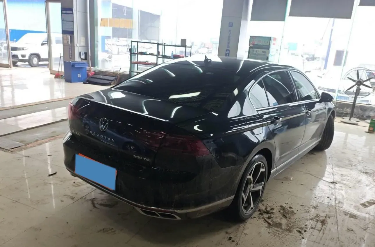 2024 Volkswagen Magotan 2.0T 186HP L4 7DCT,autocango,china used car exporter,china ev exporter,chinese used car exporter,chinese used ev exporter