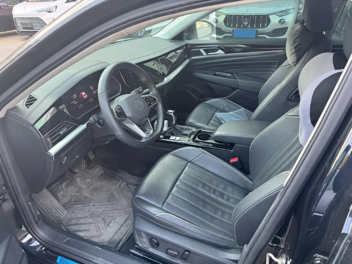 2023 Volkswagen Passat 2.0T 186HP L4 7DCT,autocango,china used car exporter,china ev exporter,chinese used car exporter,chinese used ev exporter