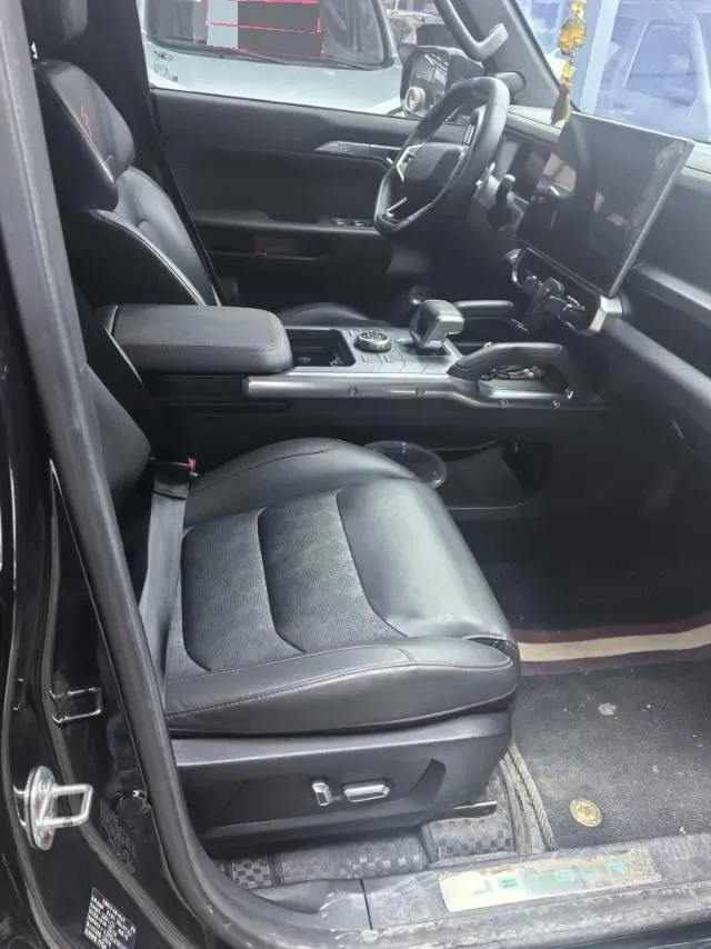 2023 Jetour Traveller 2.0T 254HP L4 7DCT,autocango,china used car exporter,china ev exporter,chinese used car exporter,chinese used ev exporter