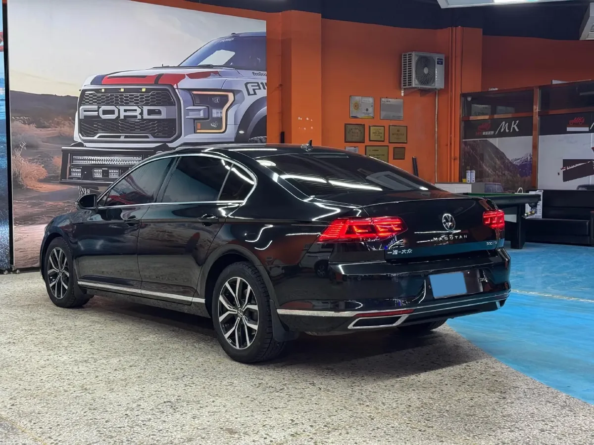 2020 Volkswagen Magotan 2.0T 186HP L4 7DCT,autocango,china used car exporter,china ev exporter,chinese used car exporter,chinese used ev exporter