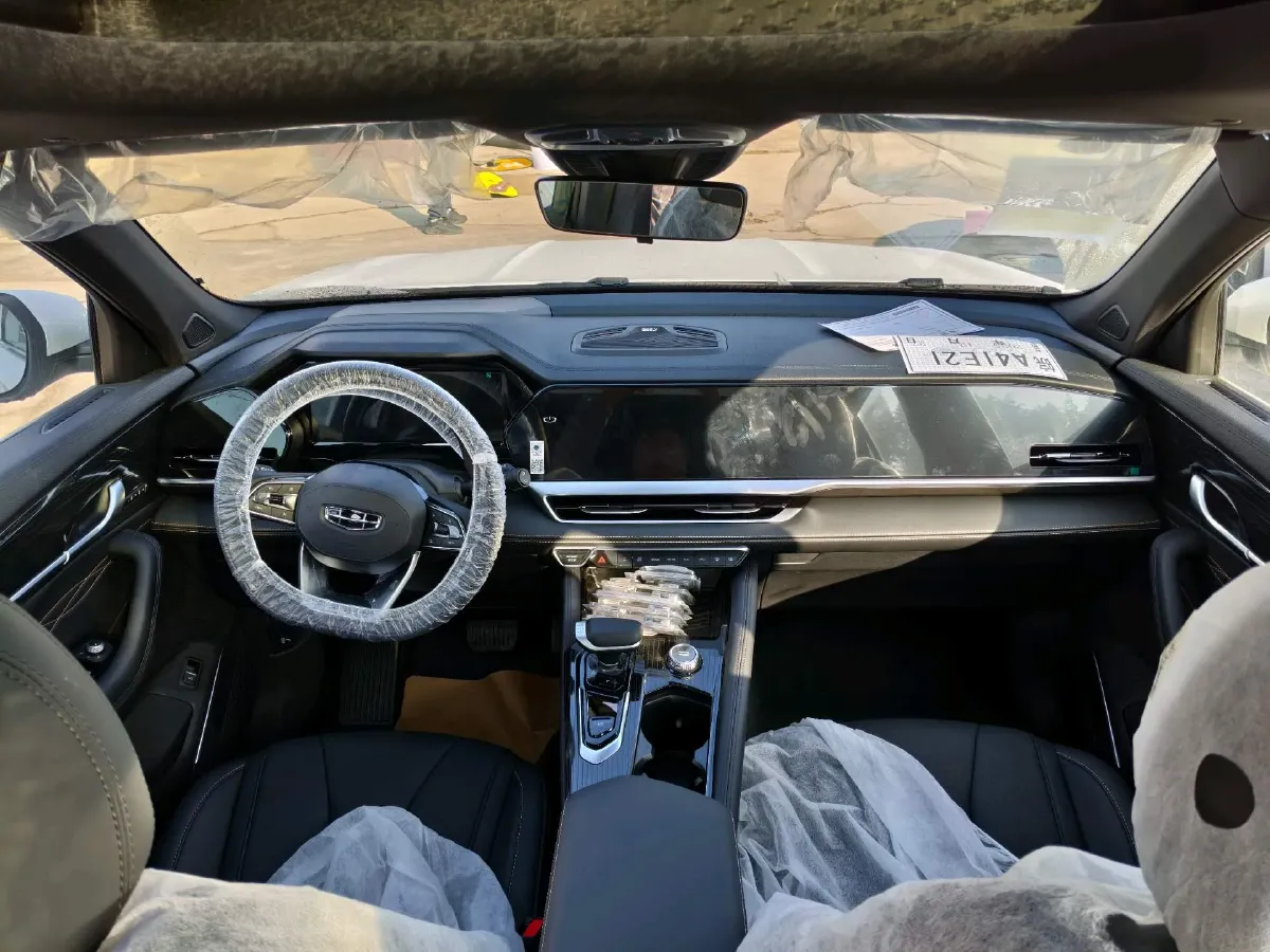 2024 Geely Monjaro 2.0T 218HP L4 7DCT,autocango,china used car exporter,china ev exporter,chinese used car exporter,chinese used ev exporter