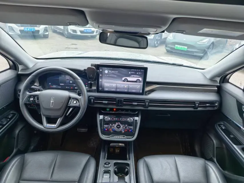 2022 Lincoln Corsair 2.0T 245HP L4 8AT,autocango,china used car exporter,china ev exporter,chinese used car exporter,chinese used ev exporter