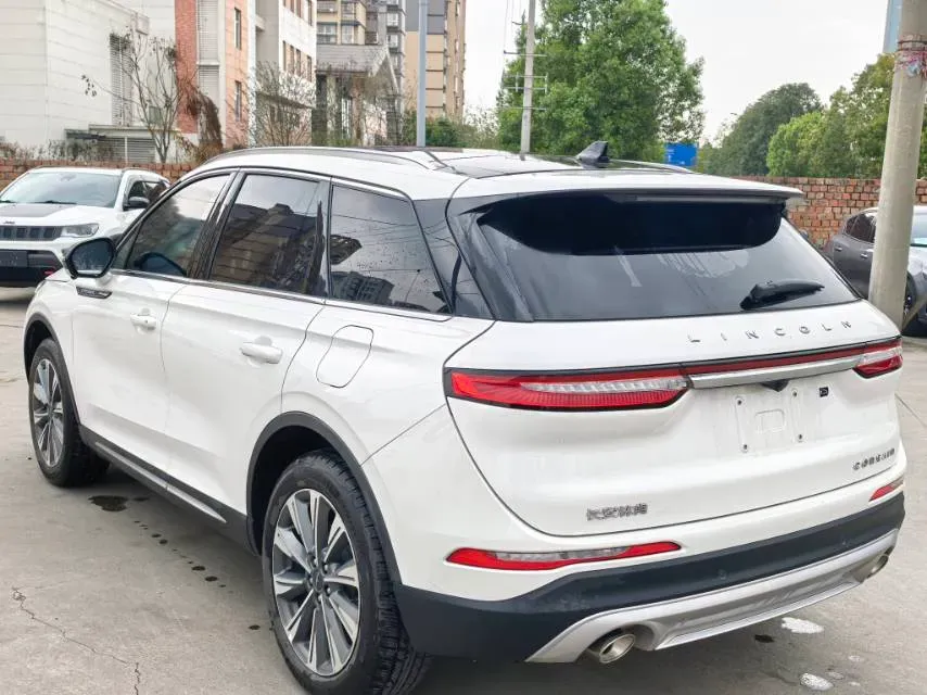 2022 Lincoln Corsair 2.0T 245HP L4 8AT,autocango,china used car exporter,china ev exporter,chinese used car exporter,chinese used ev exporter