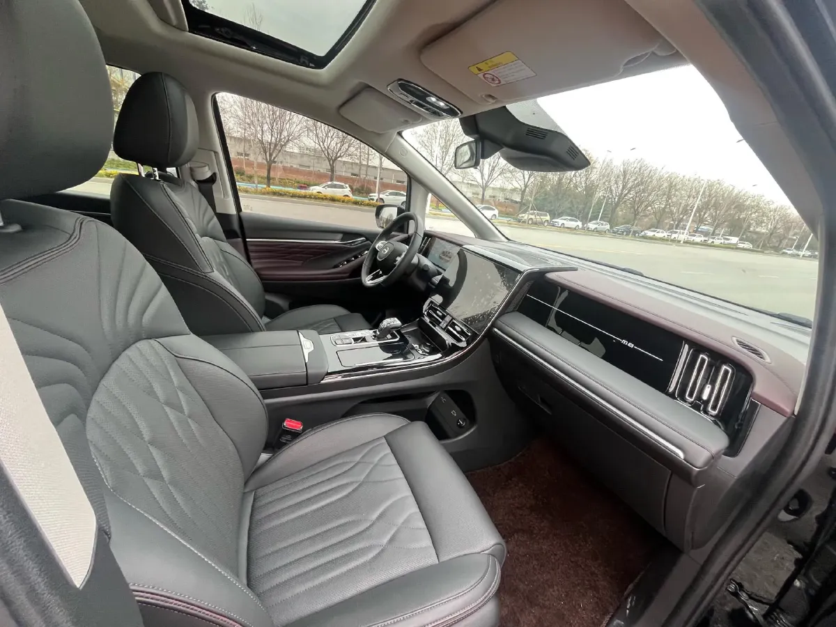 2024 GAC Trumpchi M8 2.0T 252HP L4 8AT,autocango,china used car exporter,china ev exporter,chinese used car exporter,chinese used ev exporter