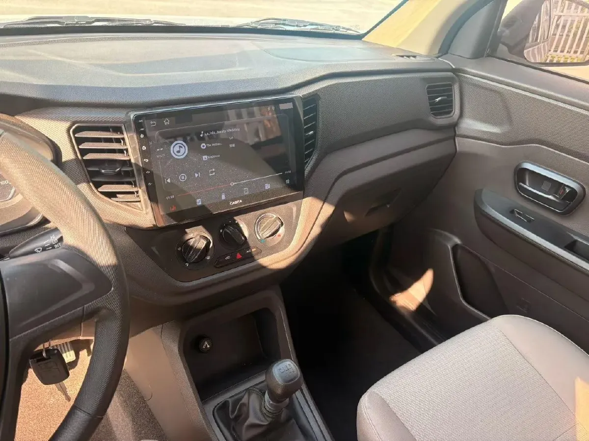 2022 JinBei Little Sea Lion X30 1.5L 102HP L4 5MT,autocango,china used car exporter,china ev exporter,chinese used car exporter,chinese used ev exporter