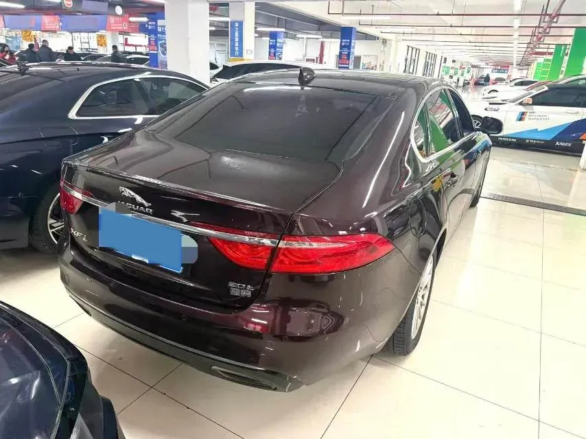 2018 Jaguar XFL 2.0T 200HP L4 8AT,autocango,china used car exporter,china ev exporter,chinese used car exporter,chinese used ev exporter