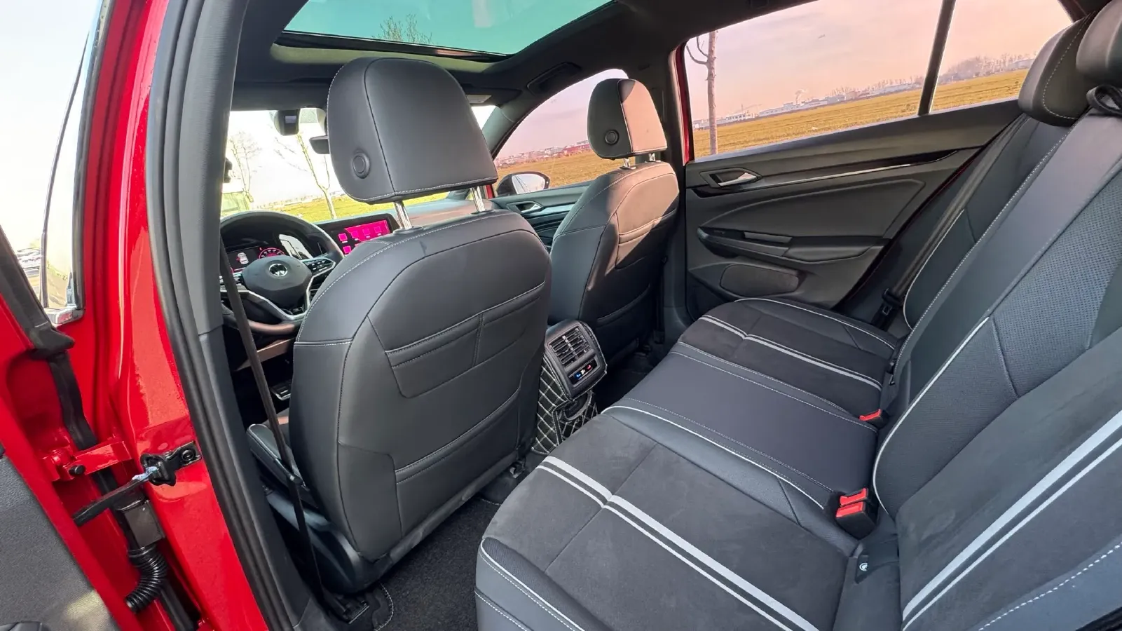 2021 Volkswagen Golf 1.4T 150HP L4 7DCT,autocango,china used car exporter,china ev exporter,chinese used car exporter,chinese used ev exporter